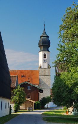 Pfarrkirche St. Peter und Paul im Thale Erlstätt Hans Zimmermann, © HansZimmermann Pfarrkirche St. Peter und Paul im Thale Erlstätt Hans Zimmermann, © HansZimmermann