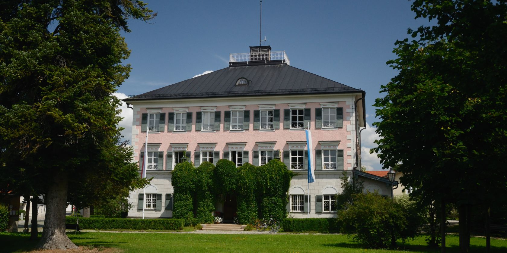 Schloss Grabenstätt Hans Zimmermann, © Hans Zimmermann Schloss Grabenstätt Hans Zimmermann, © Hans Zimmermann