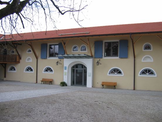 Schloßnebengebäude  Gemeinde Grabenstätt, © Gemeinde Grabenstätt